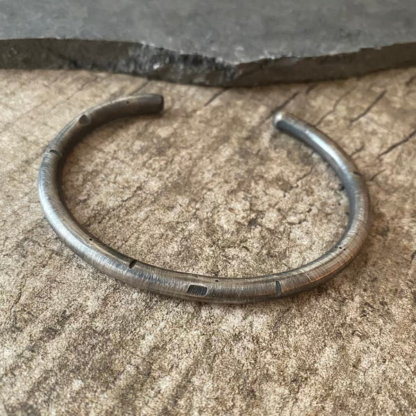 Mens Thick Round Distressed Cuff